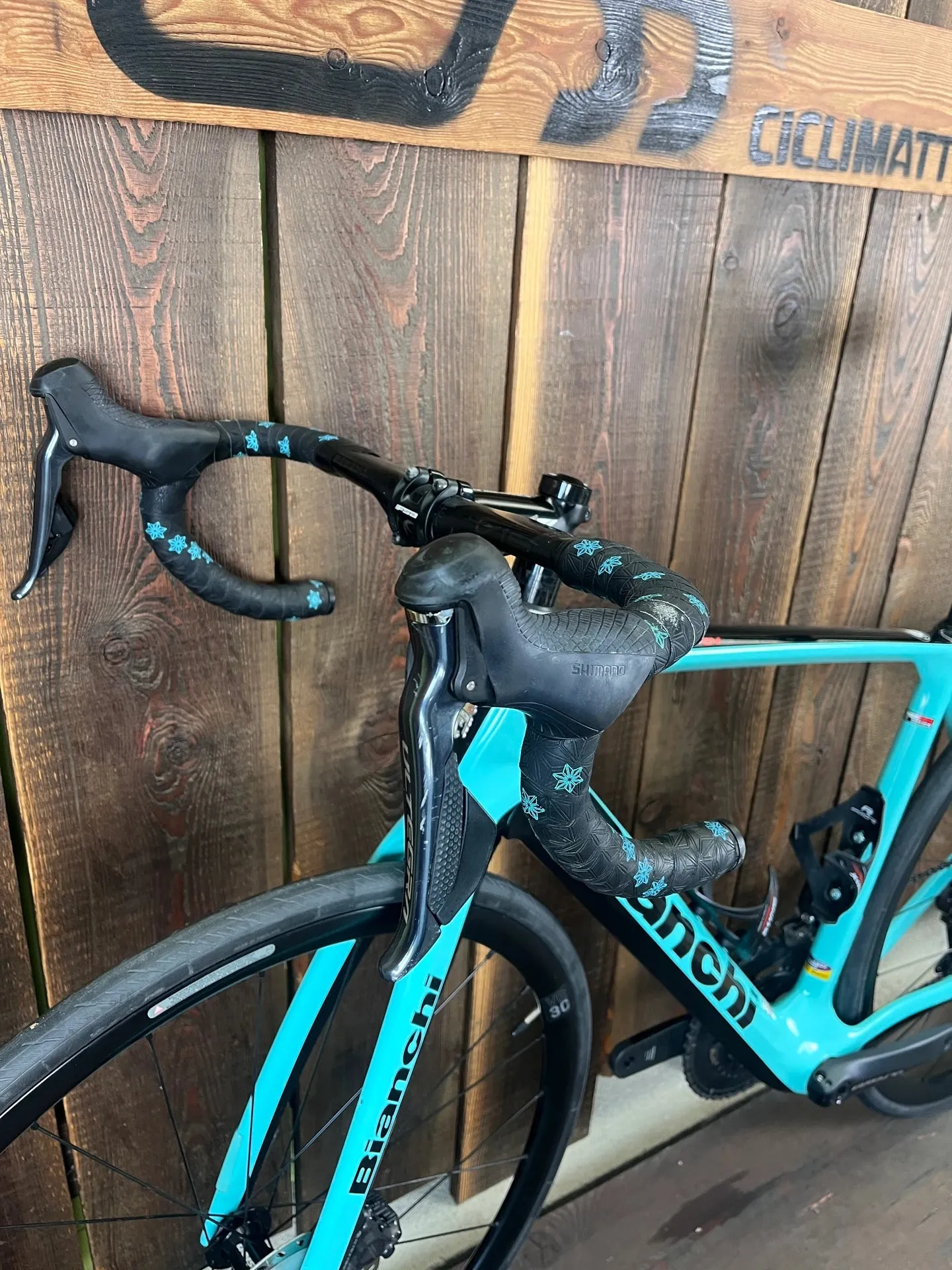Bianchi Infinito CV 2021 - Shimano Ultegra Di2 2x11sp - Velomann