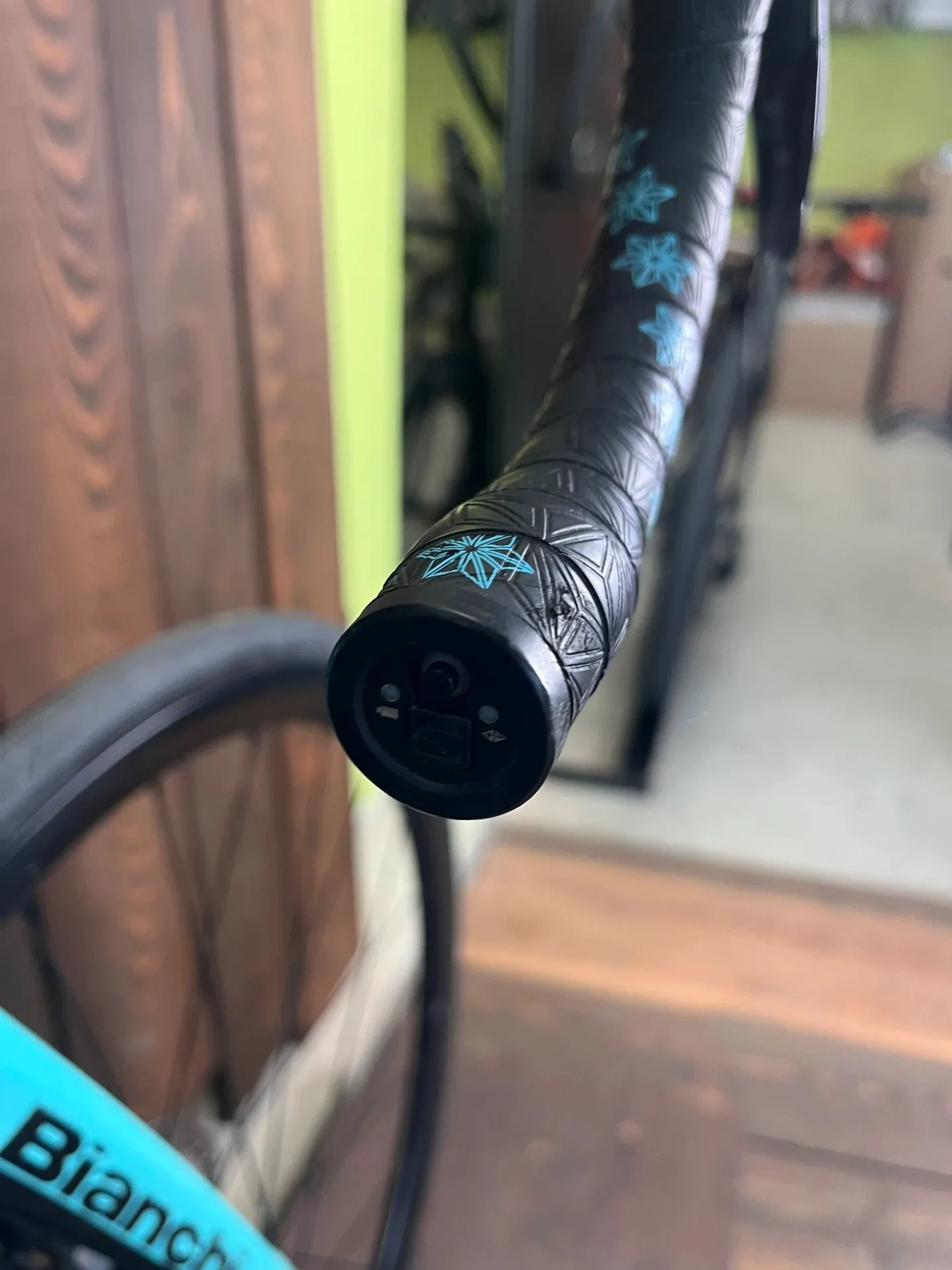 Bianchi Infinito CV 2021 - Shimano Ultegra Di2 2x11sp - Velomann