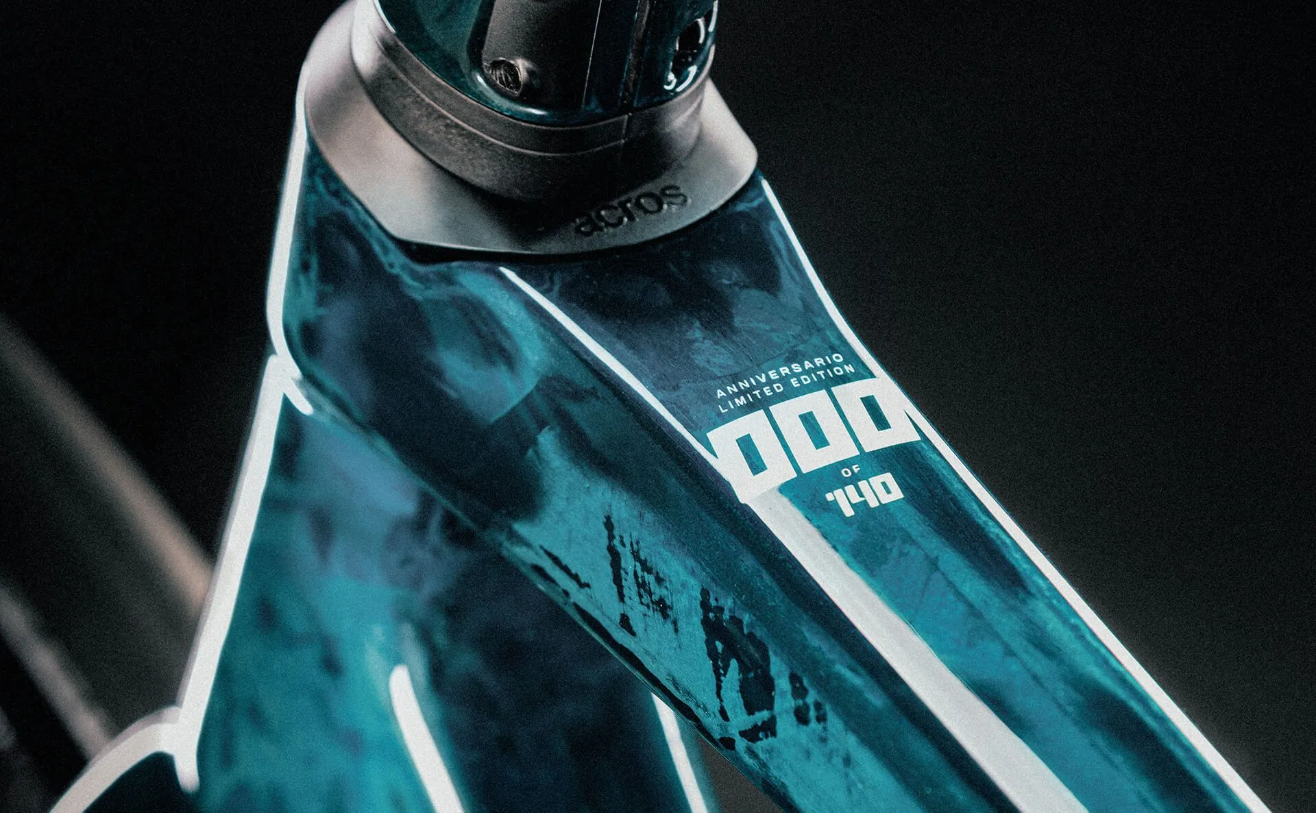 Bianchi Specialissima RC 140 ANNIVERSARY EDITION 2025 - Shimano Dura-Ace Di2 2x12sp - Bianchi Reparto Corse RC33R