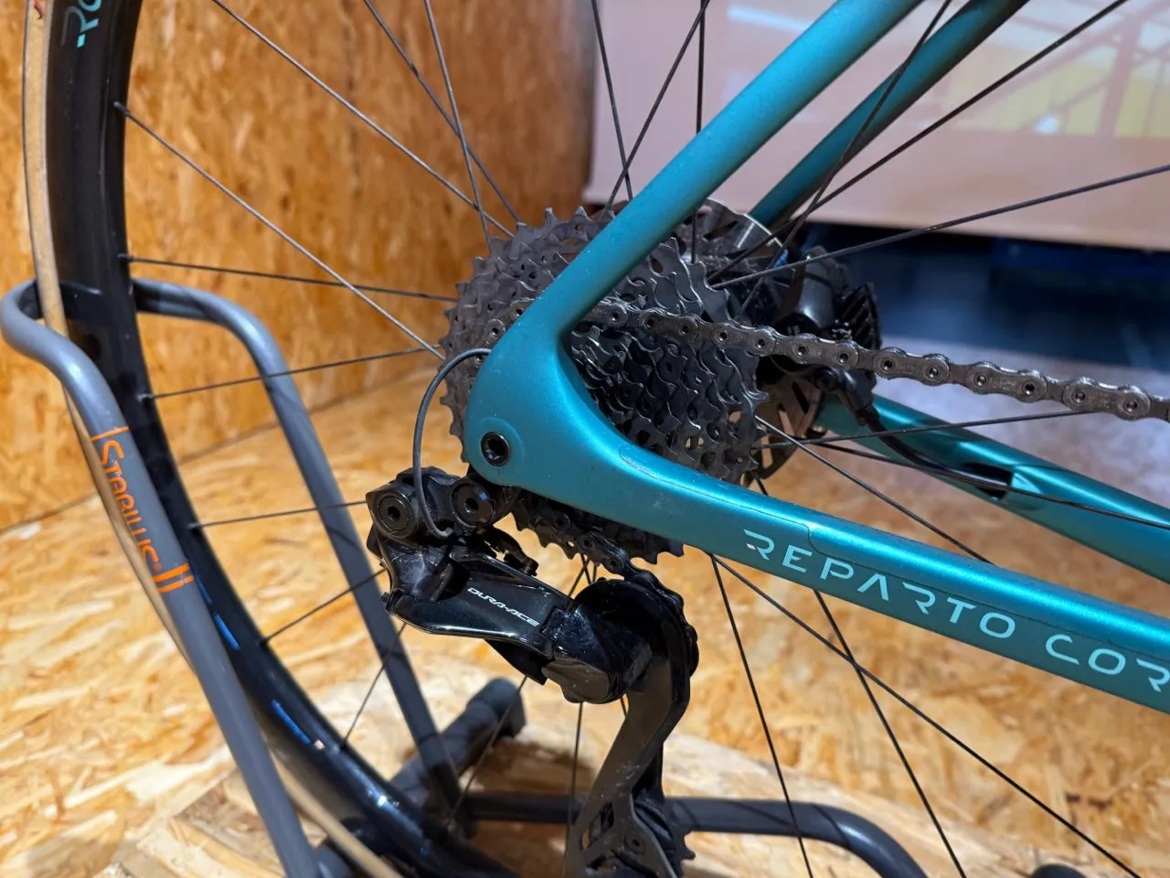 Bianchi Specialissima RC 2024 - Shimano Dura-Ace Di2 2x12sp - Vision Metron 45 SL