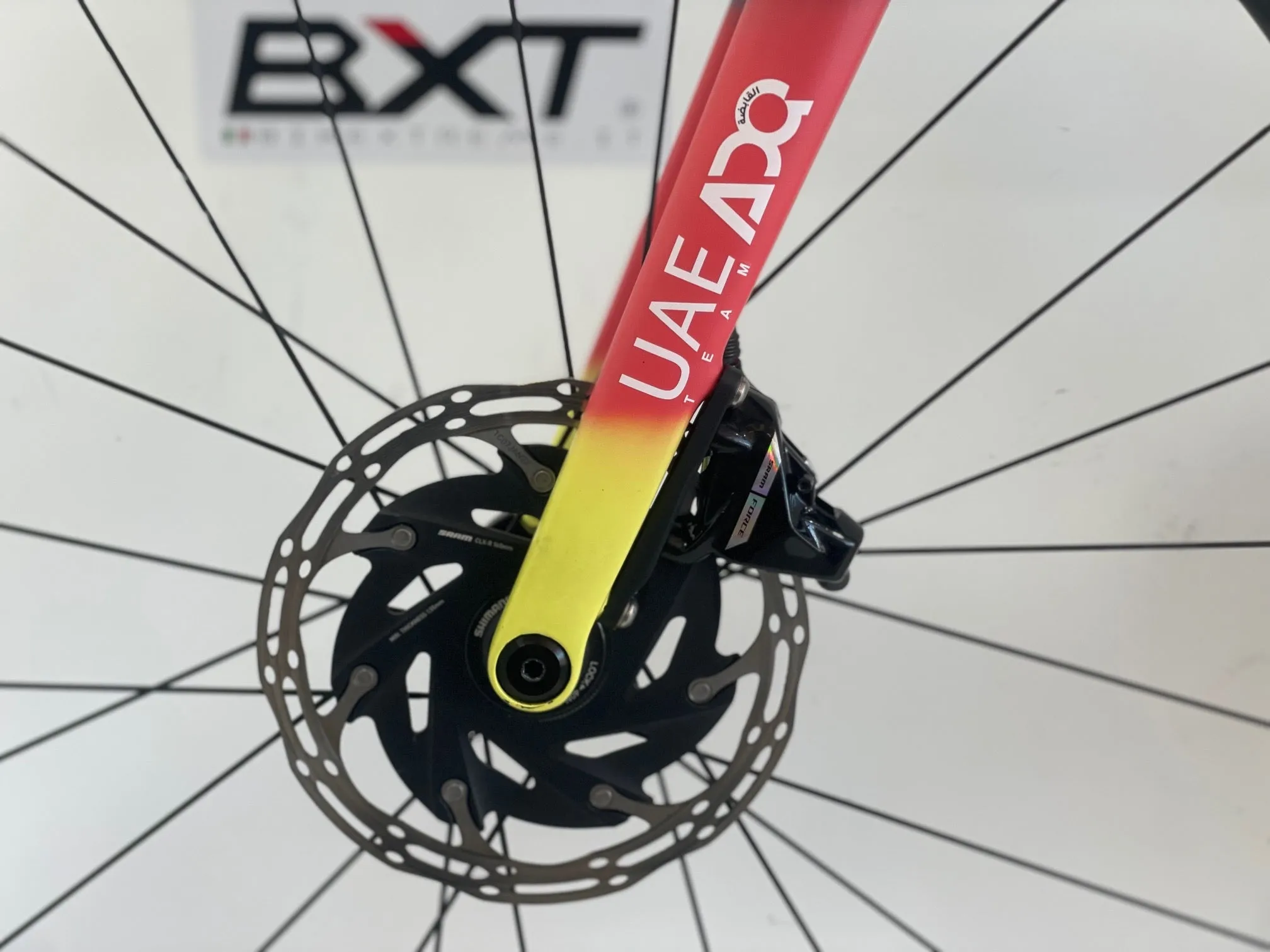 Colnago V4Rs 2024 - Sram Force AXS 2x12sp - Most Ultrafast 40mm