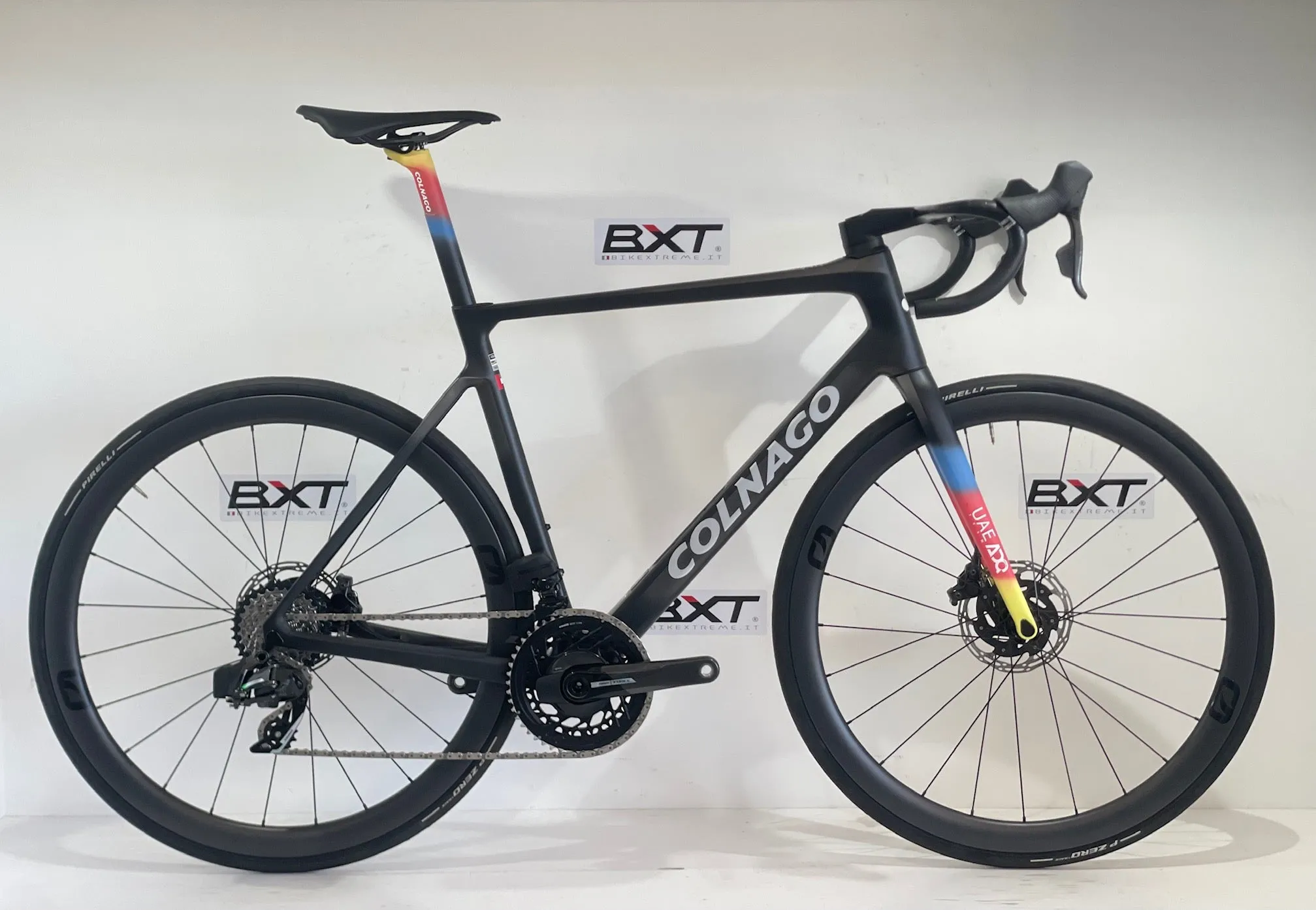 Colnago V4Rs 2024 - Sram Force AXS 2x12sp - Most Ultrafast 40mm