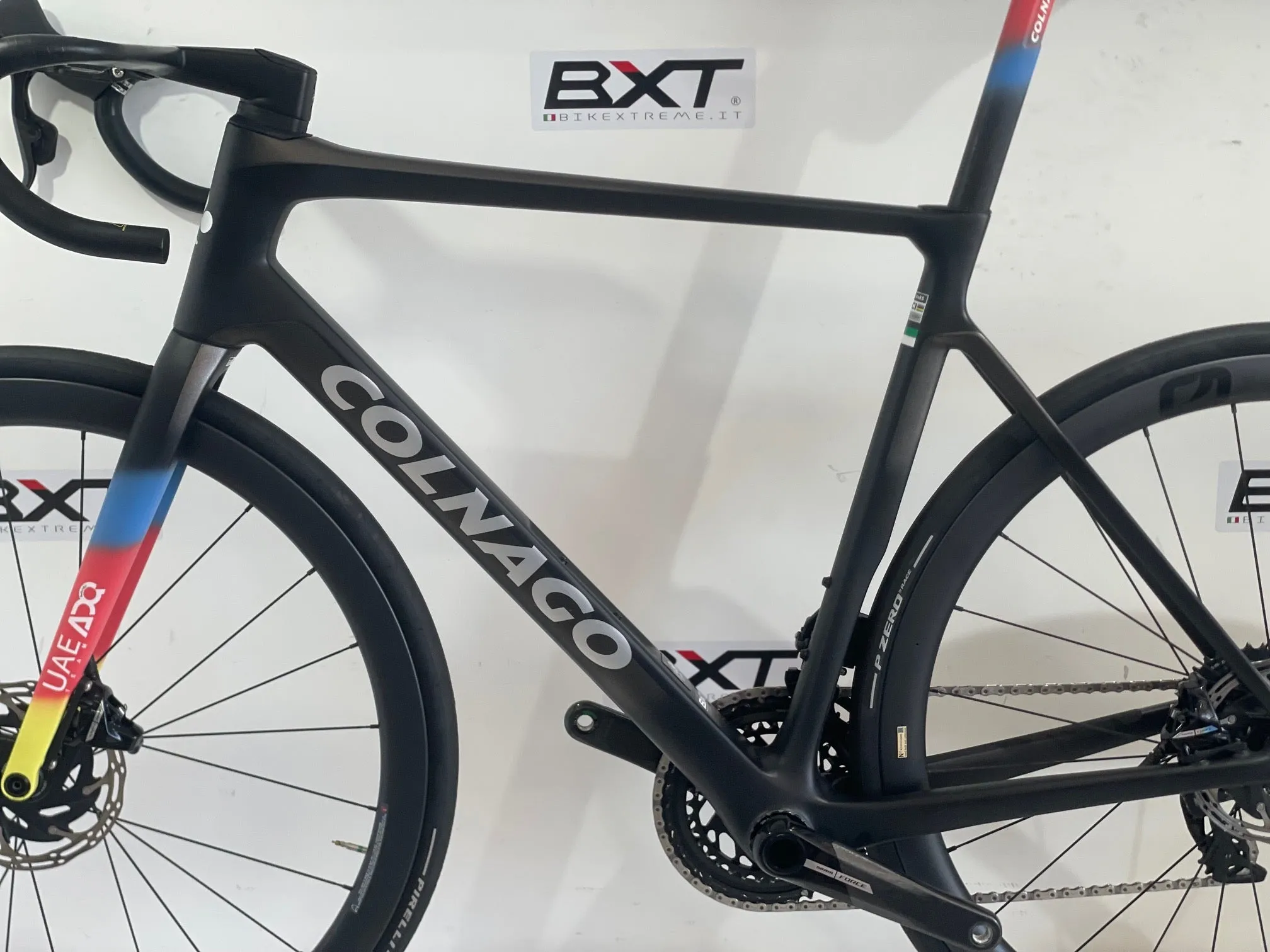 Colnago V4Rs 2024 - Sram Force AXS 2x12sp - Most Ultrafast 40mm
