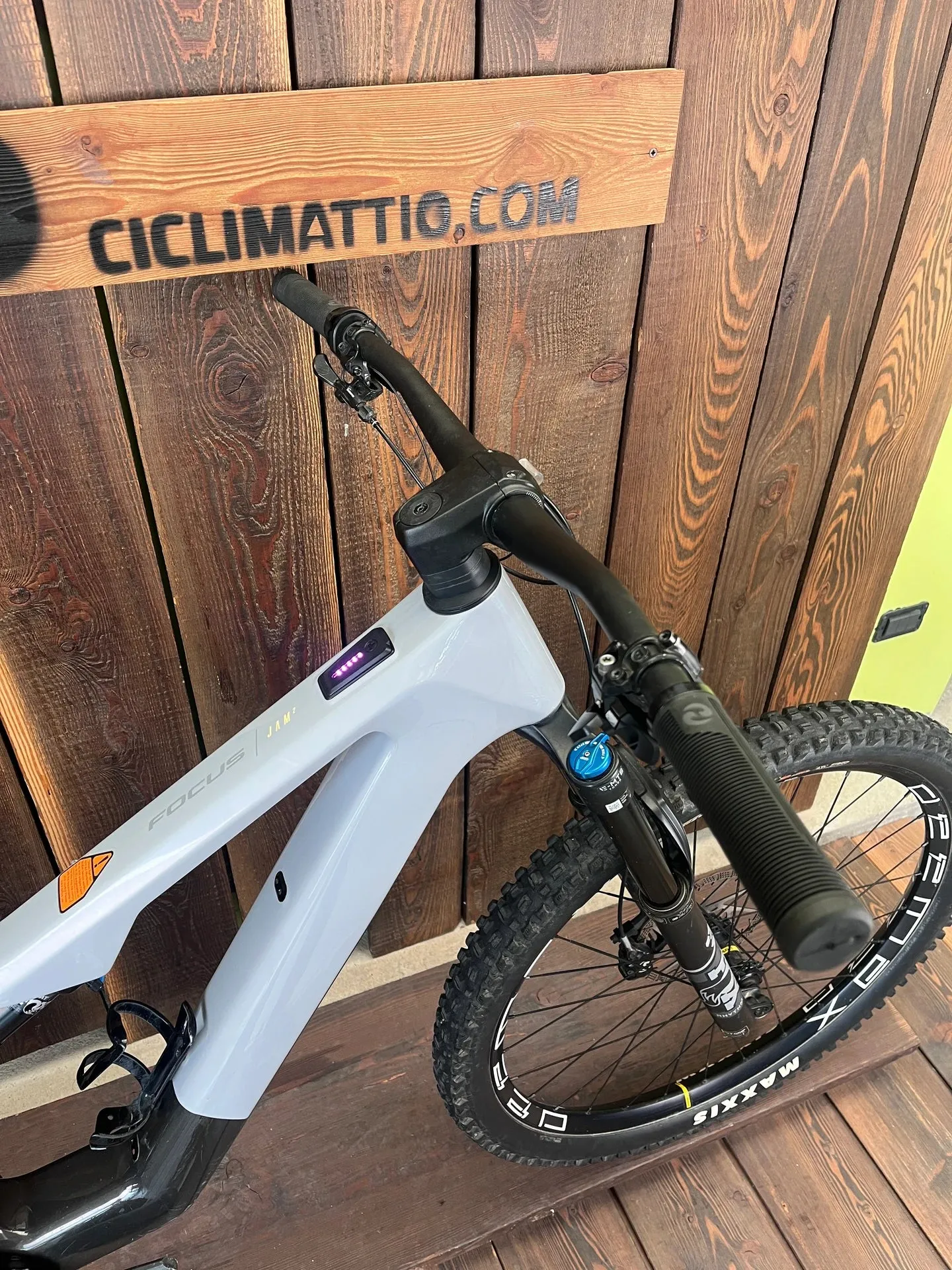 Focus Jam2 SL 8.8 2023 - Sram GX 1x12sp - Mavic Deemax