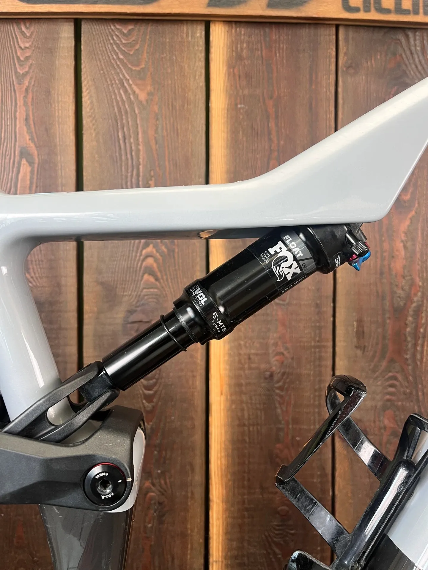 Focus Jam2 SL 8.8 2023 - Sram GX 1x12sp - Mavic Deemax