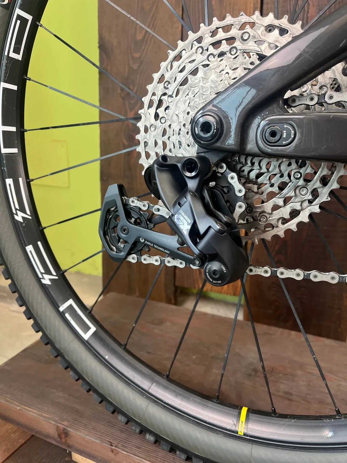 Focus Jam2 SL 8.8 2023 - Sram GX 1x12sp - Mavic Deemax