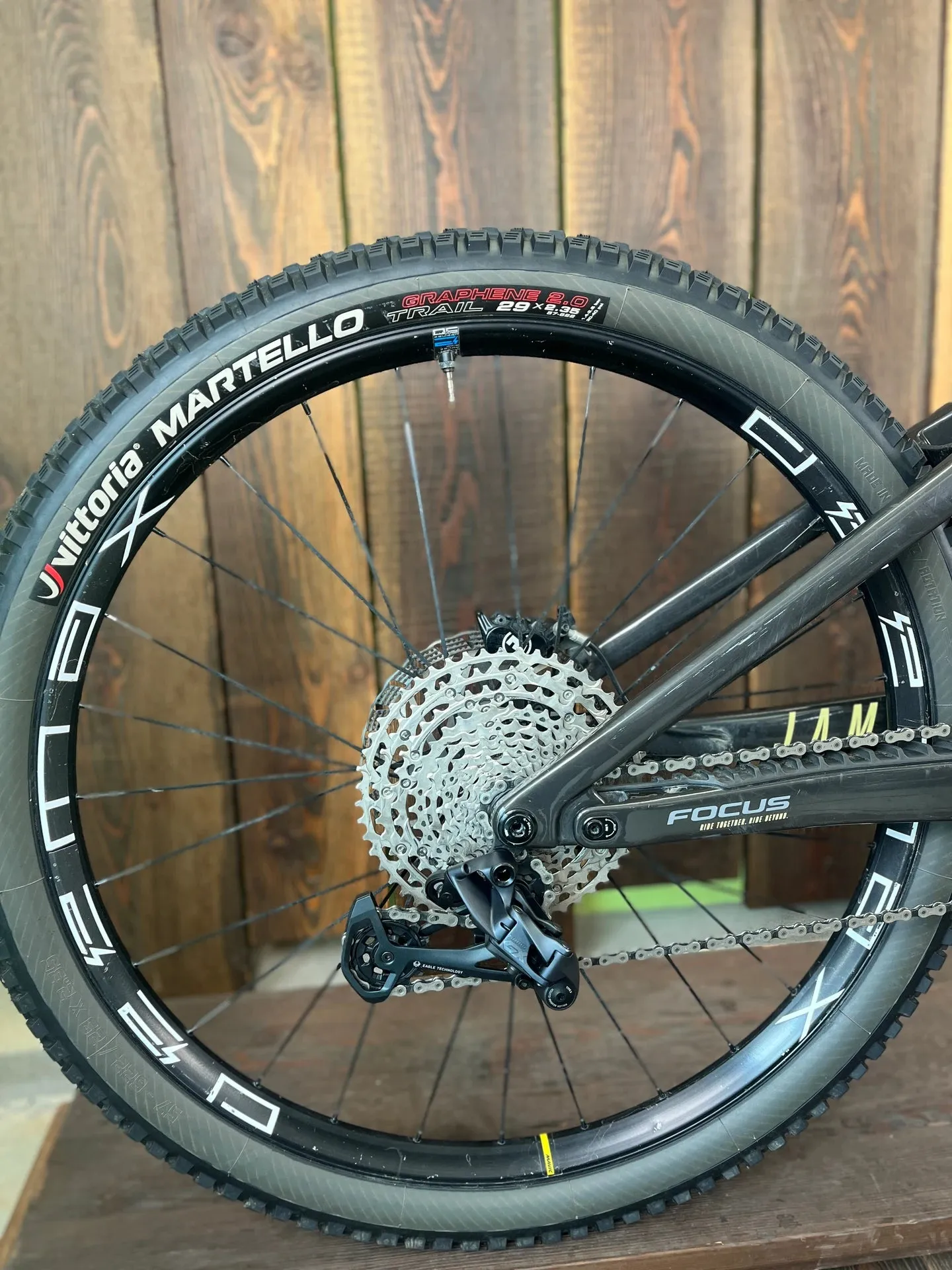 Focus Jam2 SL 8.8 2023 - Sram GX 1x12sp - Mavic Deemax