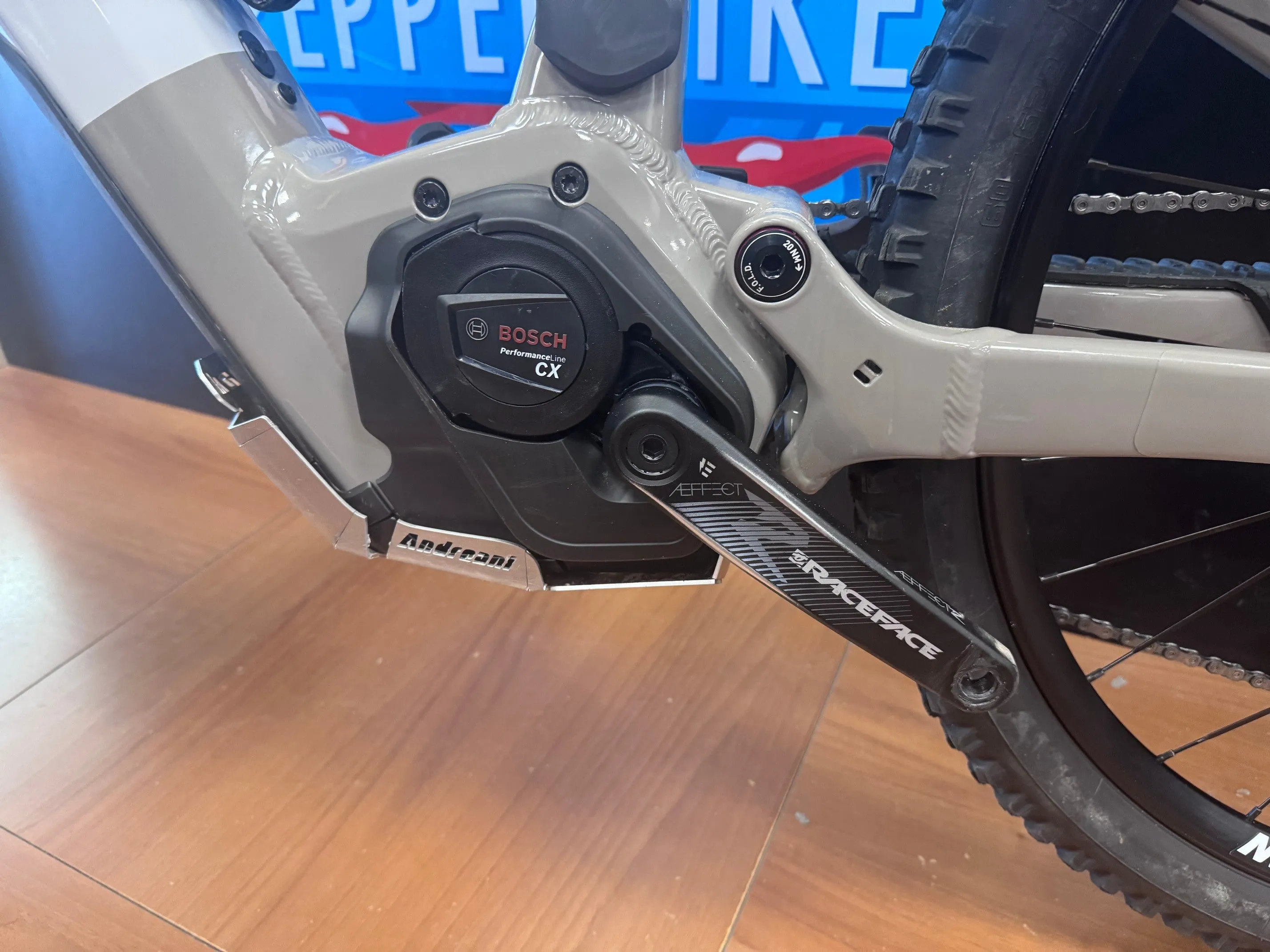 Focus Sam2 6.9 2025 - Shimano XT 1x12sp - Mavic e-Deemax 30