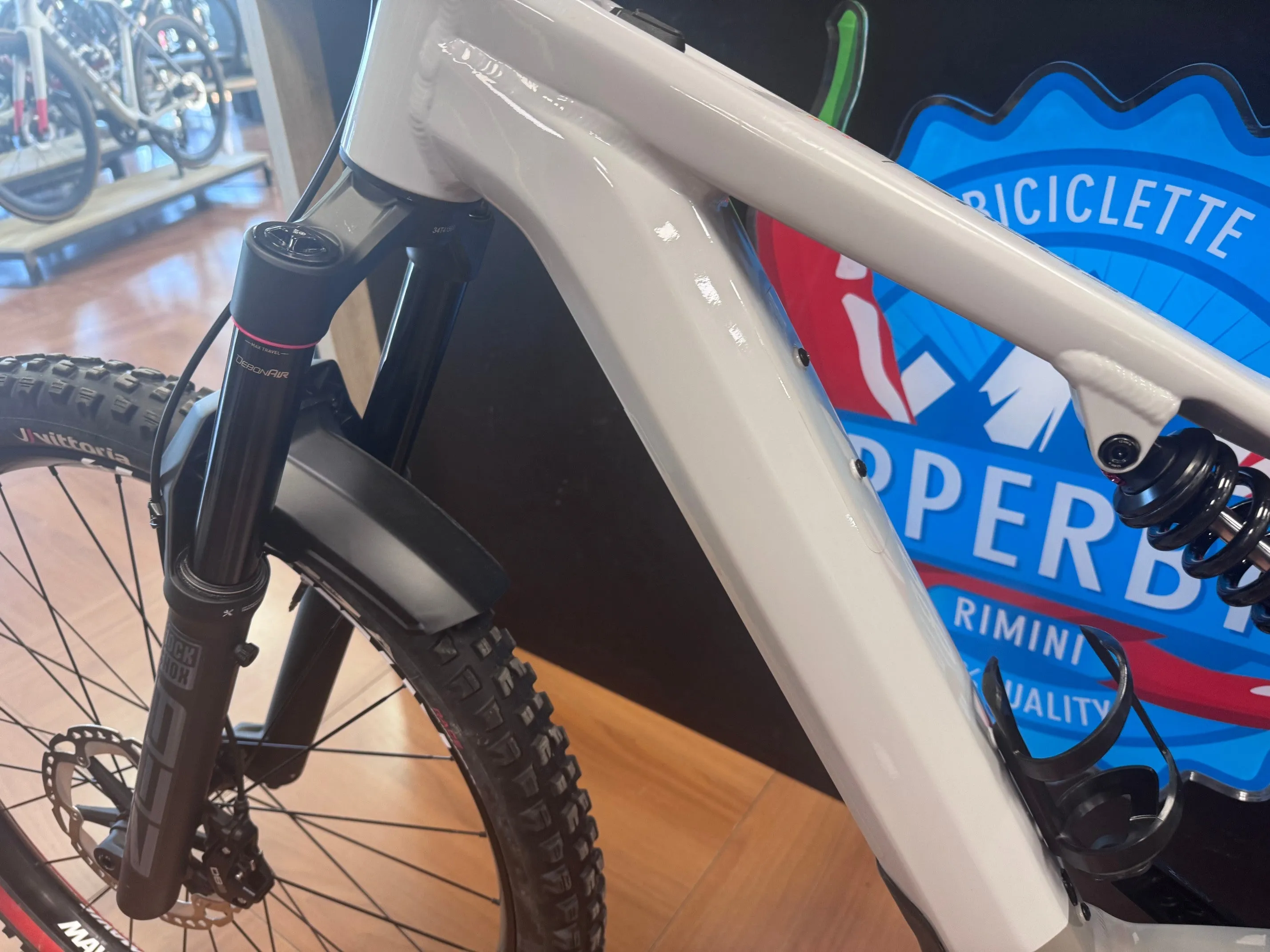 Focus Sam2 6.9 2025 - Shimano XT 1x12sp - Mavic e-Deemax 30