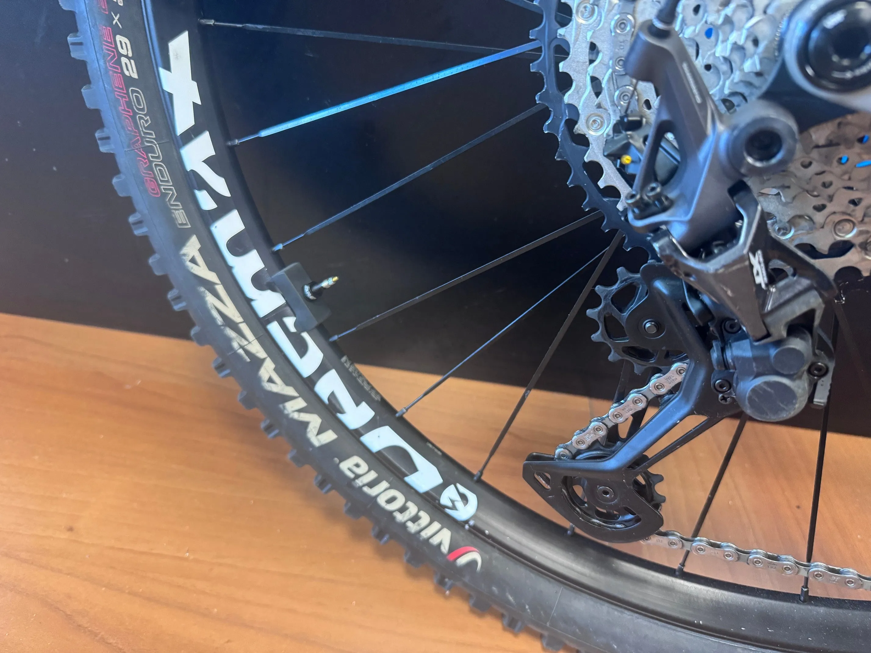 Focus Sam2 6.9 2025 - Shimano XT 1x12sp - Mavic e-Deemax 30