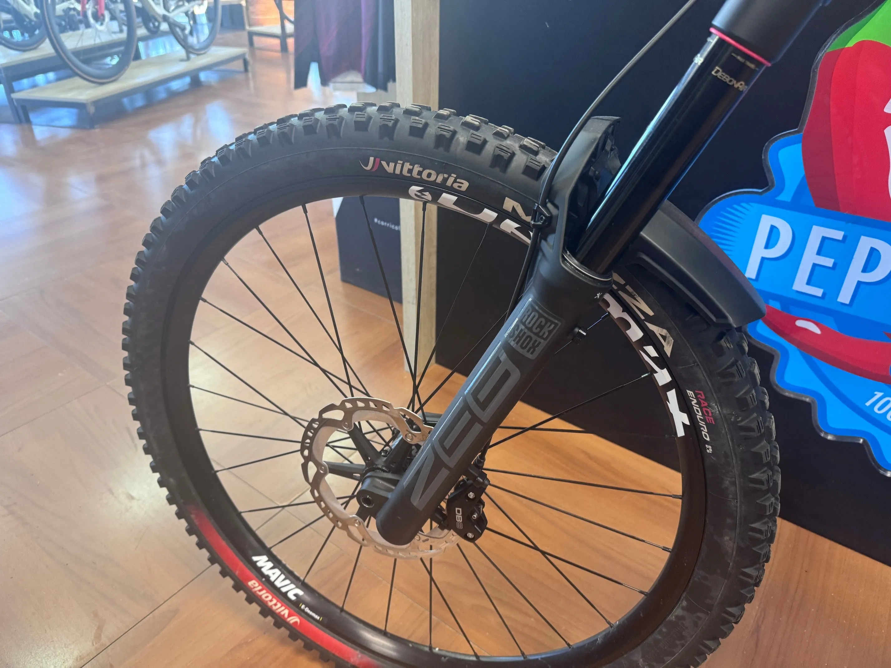 Focus Sam2 6.9 2025 - Shimano XT 1x12sp - Mavic e-Deemax 30