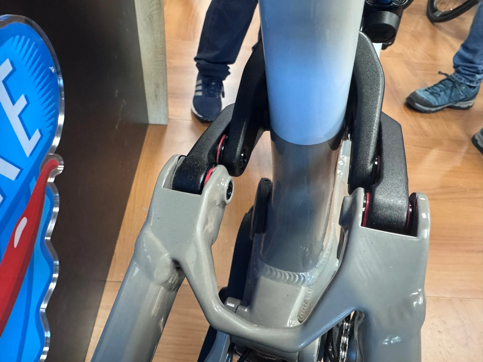 Focus Sam2 6.9 2025 - Shimano XT 1x12sp - Mavic e-Deemax 30
