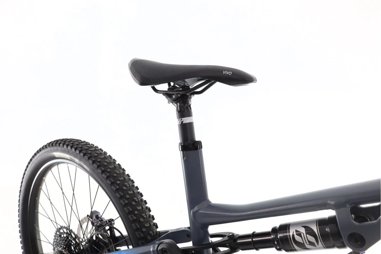 Ghost E-ASX Essential 2023