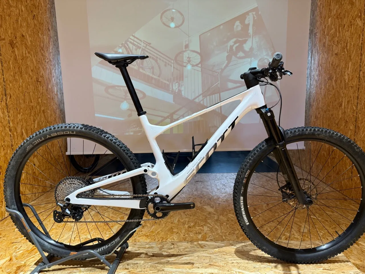 Scott Spark RC Team white 2024 - Shimano XT 1x12sp - Syncros Silverton