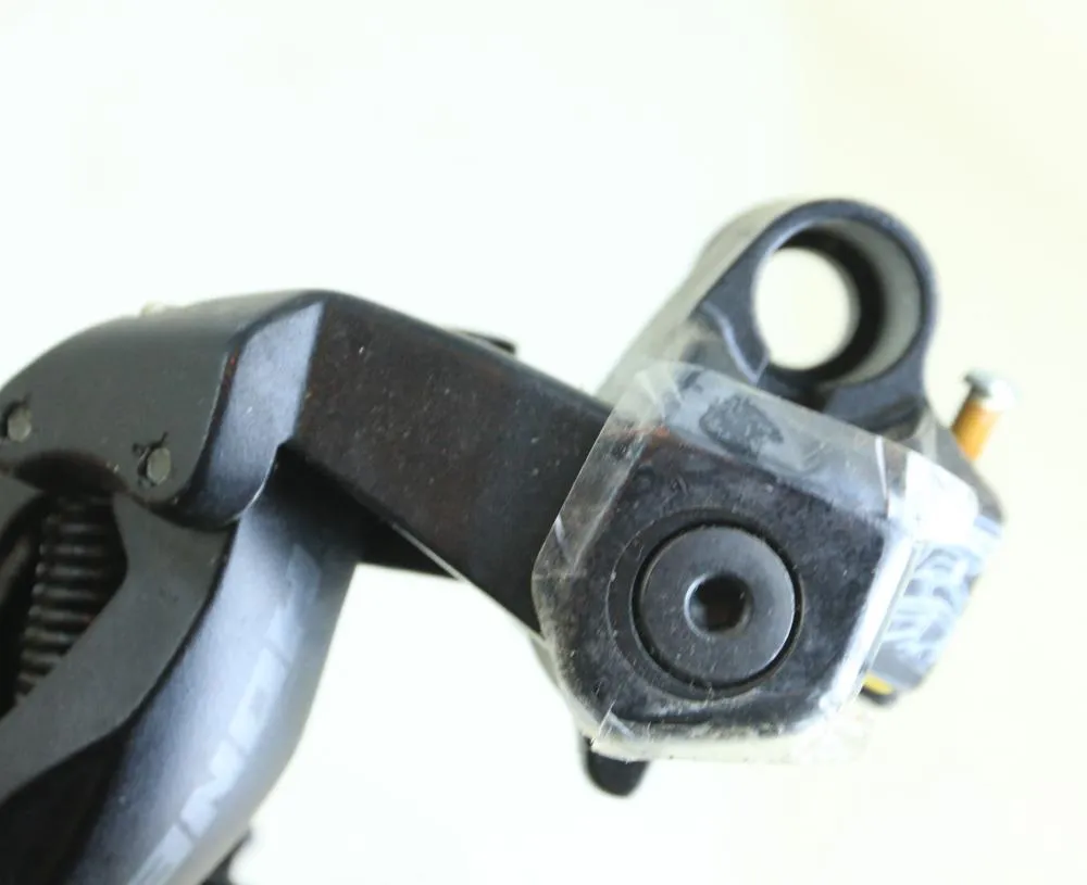 Shimano NOS Hone RD-M600-SGS 9 Speed MTB Rear Derailleur Missing Bolt NEW