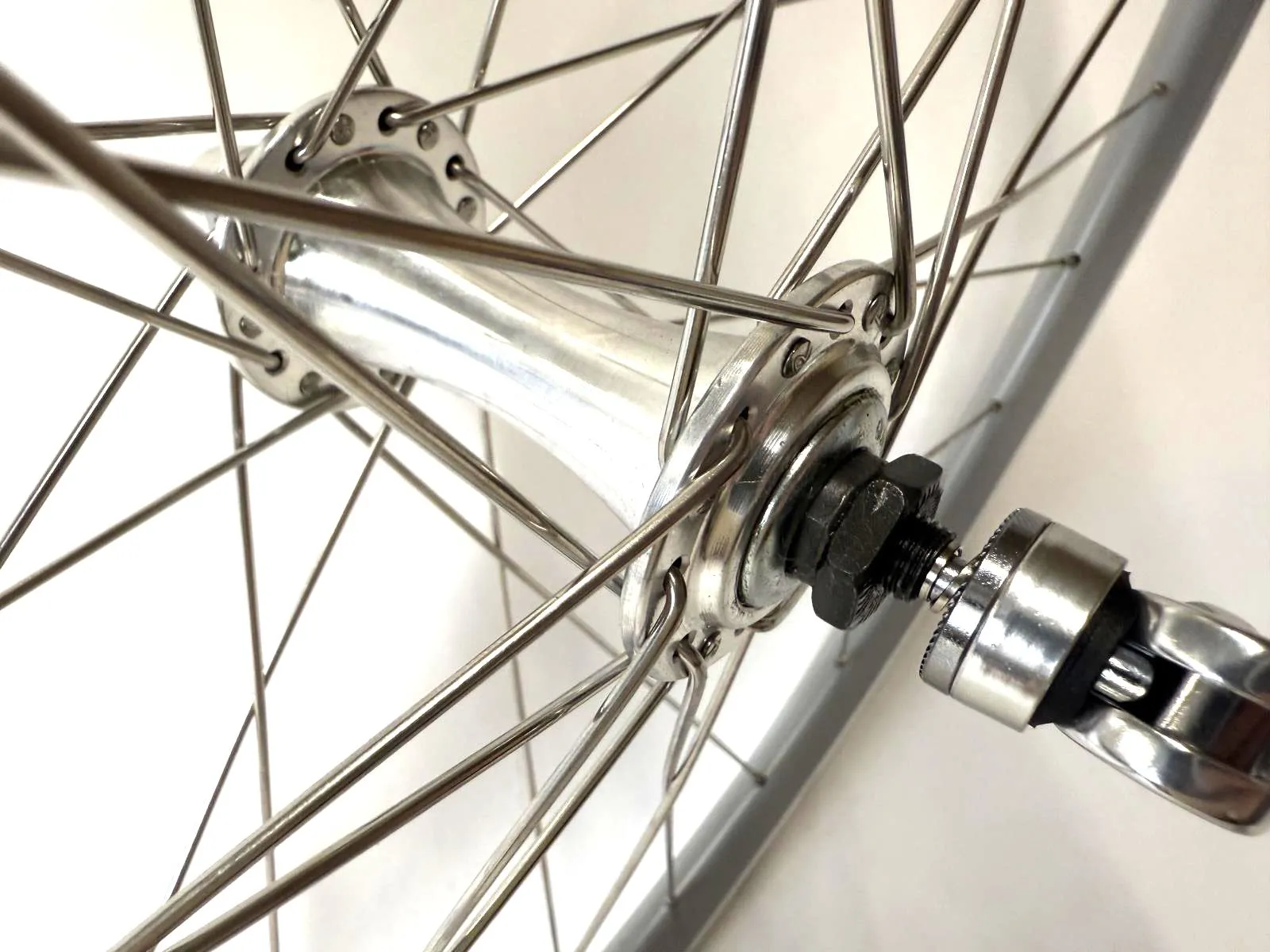 Single Speed Grey Front   Rear Wheelset 700c 32 Spoke   16t Freewheel 120mm rear