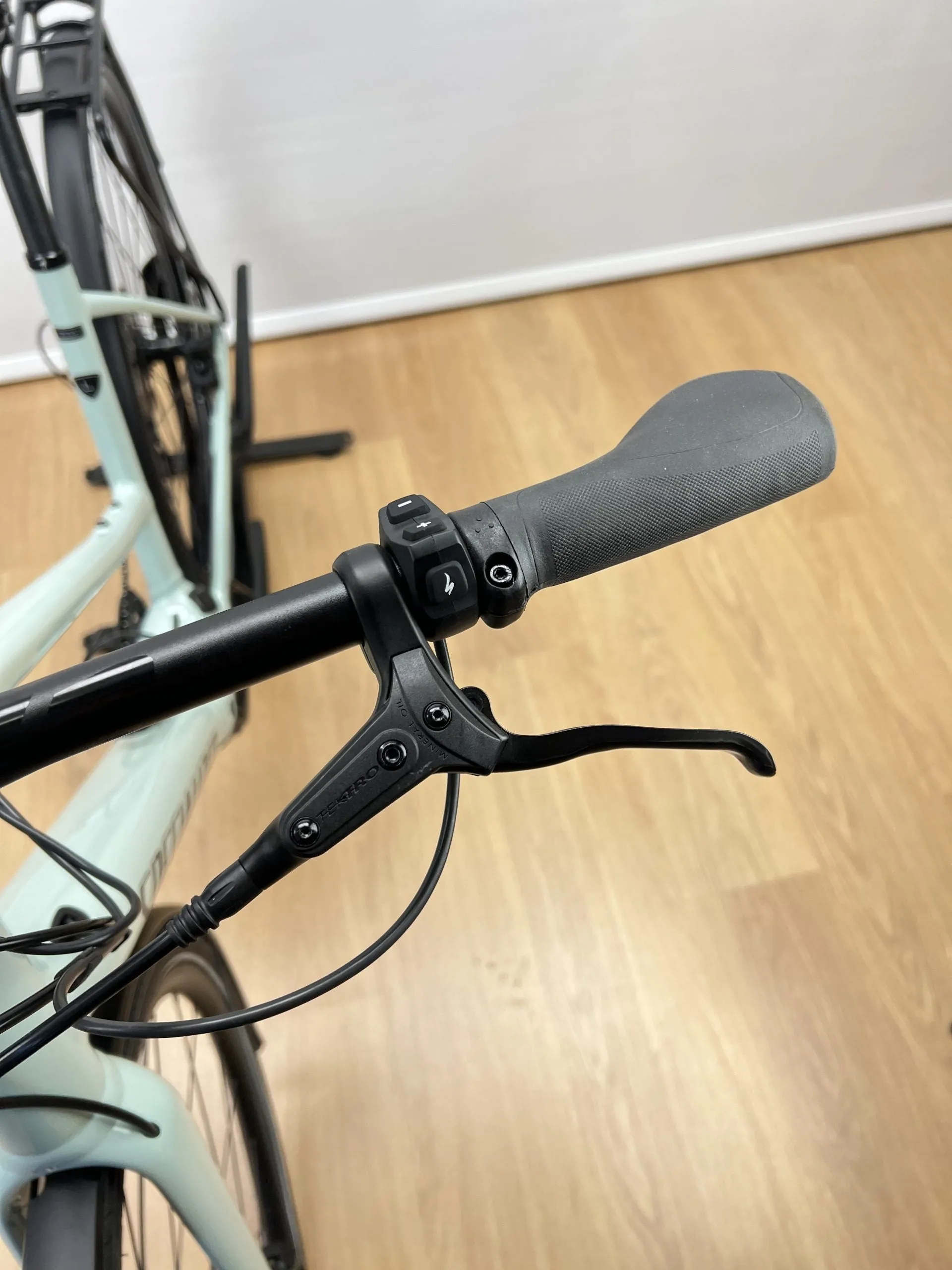 Specialized Turbo Vado SL 4.0 Step-Through EQ 2023 taglia L Sram NX 1x11sp
