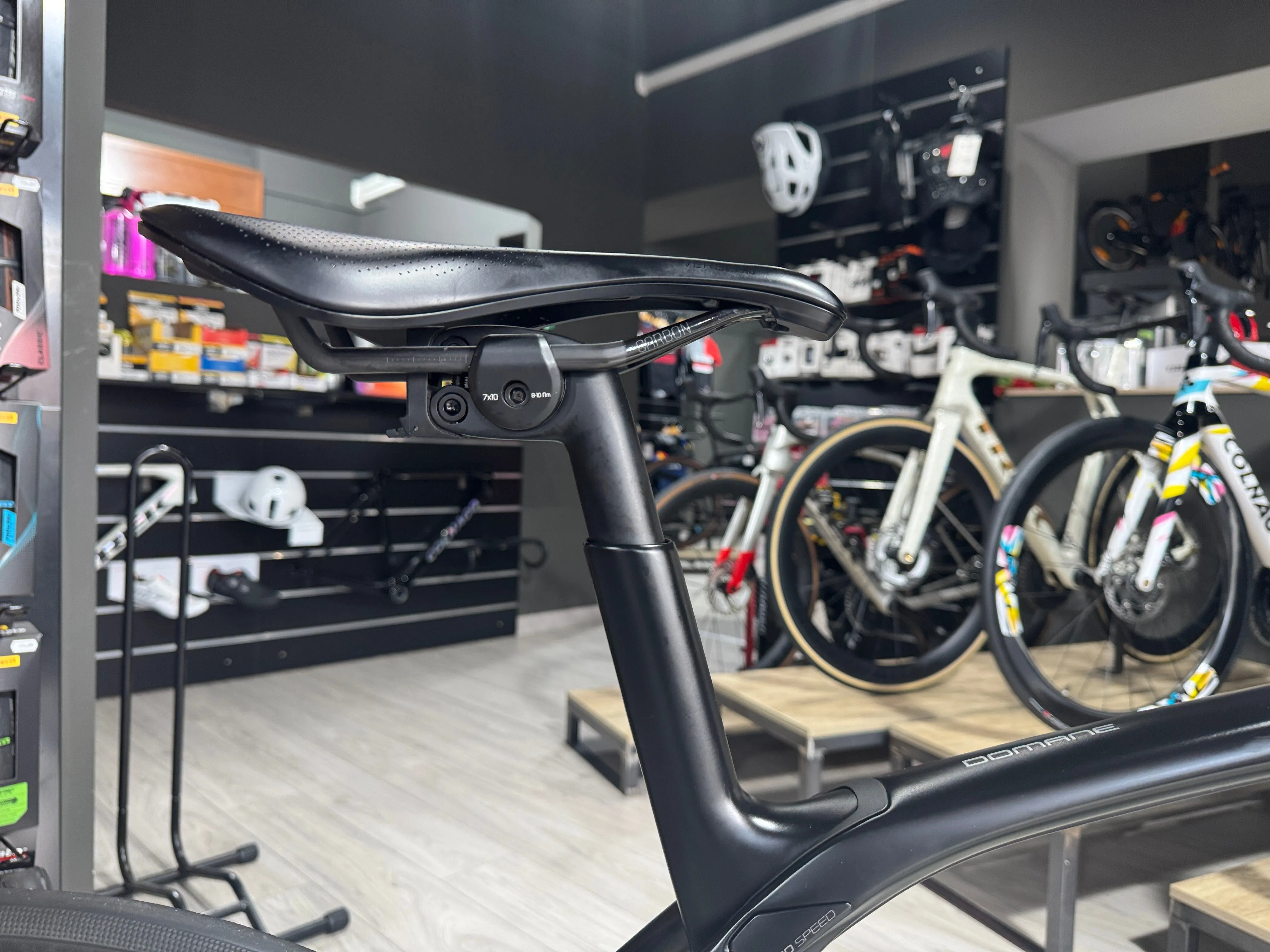 Trek Domane SLR 9 AXS Gen 3 2022 - Sram Red eTap AXS 2x12sp - Bontrager Aeolus RSL 37