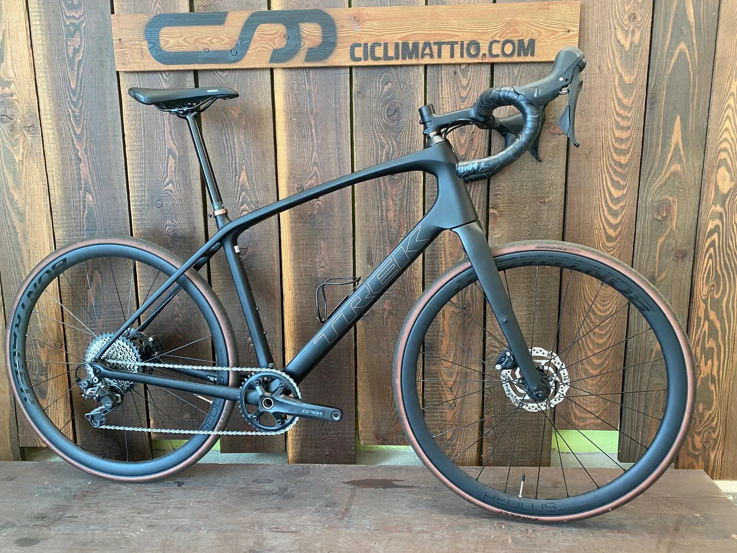 Trek FX Sport 6 2023 - Shimano GRX 1x11sp - Bontrager Aeolus Elite 35