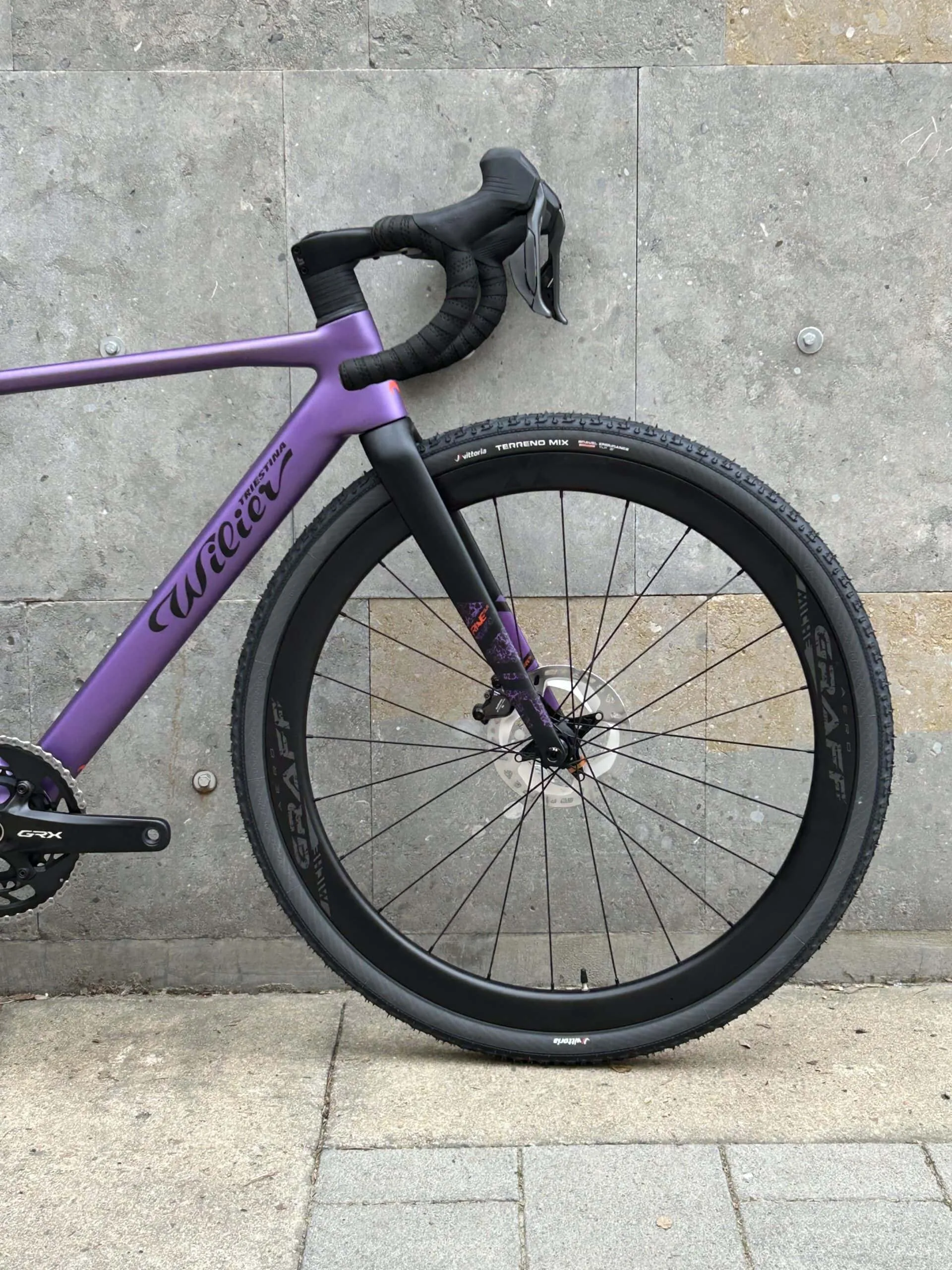 Wilier Rave SLR 2025 - Shimano GRX Di2 2x12sp - Miche Graff AERO 42